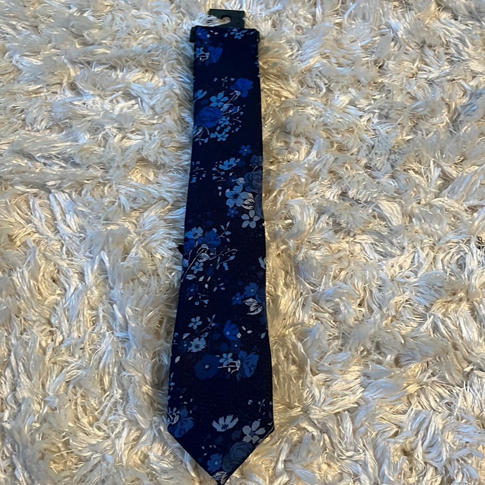 Blue Floral Tie